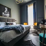 Leo Boutique - Adults Only Szálloda 2*