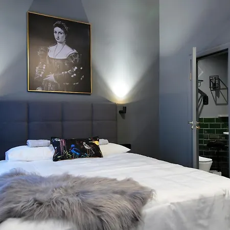 Leo Boutique - Adults Only Budapest