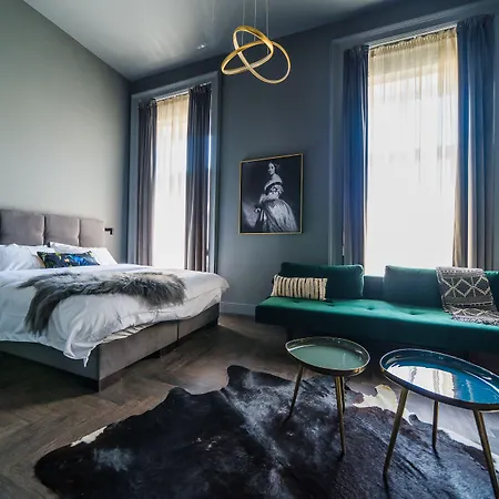 Leo Boutique - Adults Only Hotell