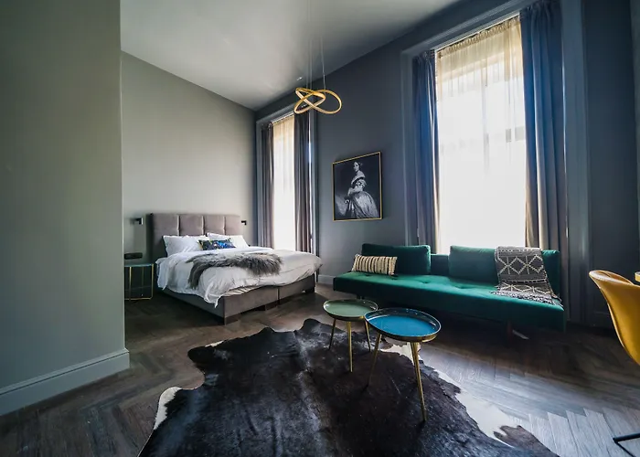 Leo Boutique - Adults Only