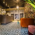 Leo Boutique - Adults Only
